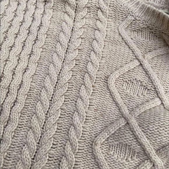 Cotton On sweater - Picture 5 of 5